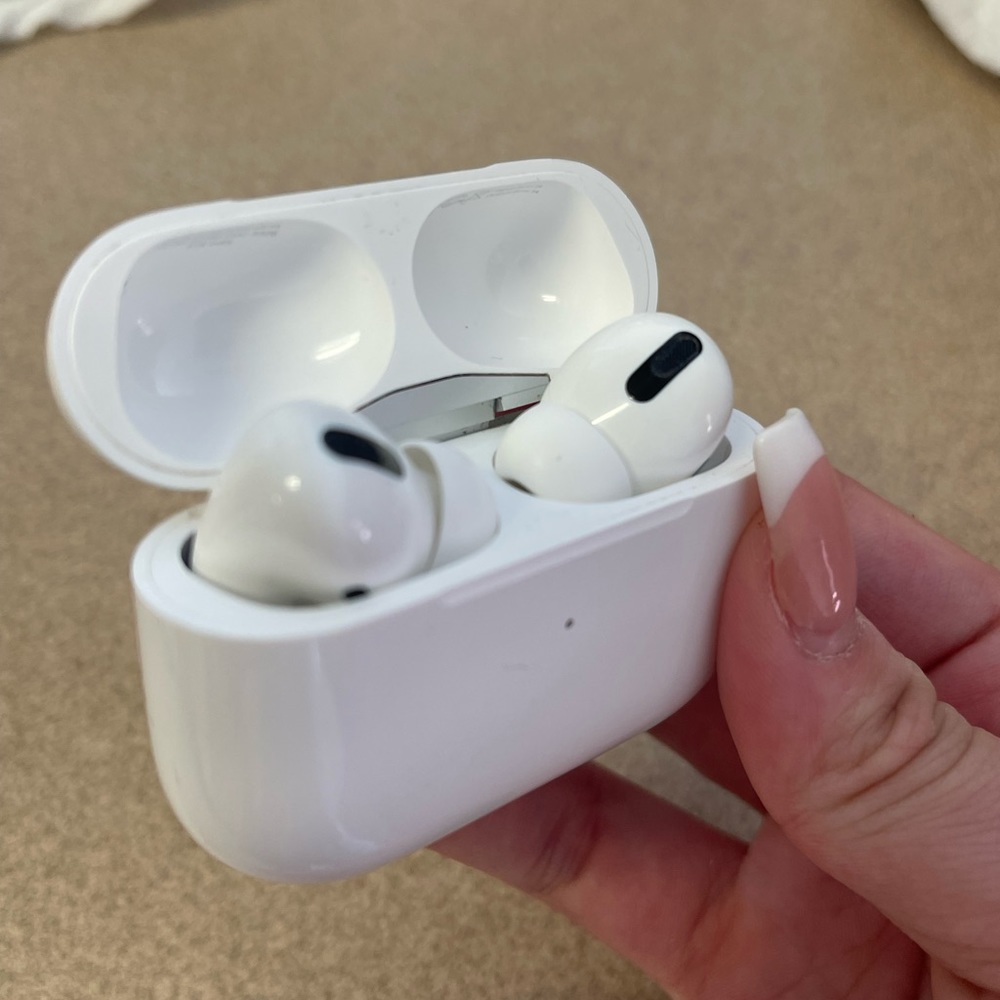 airpods pro